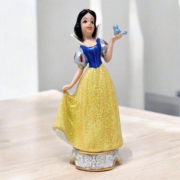 Vintage Disney Snow White Ceramic Figure Glitter Sparkle Dress Base Blue Bird 7" - Picture 1 of 14